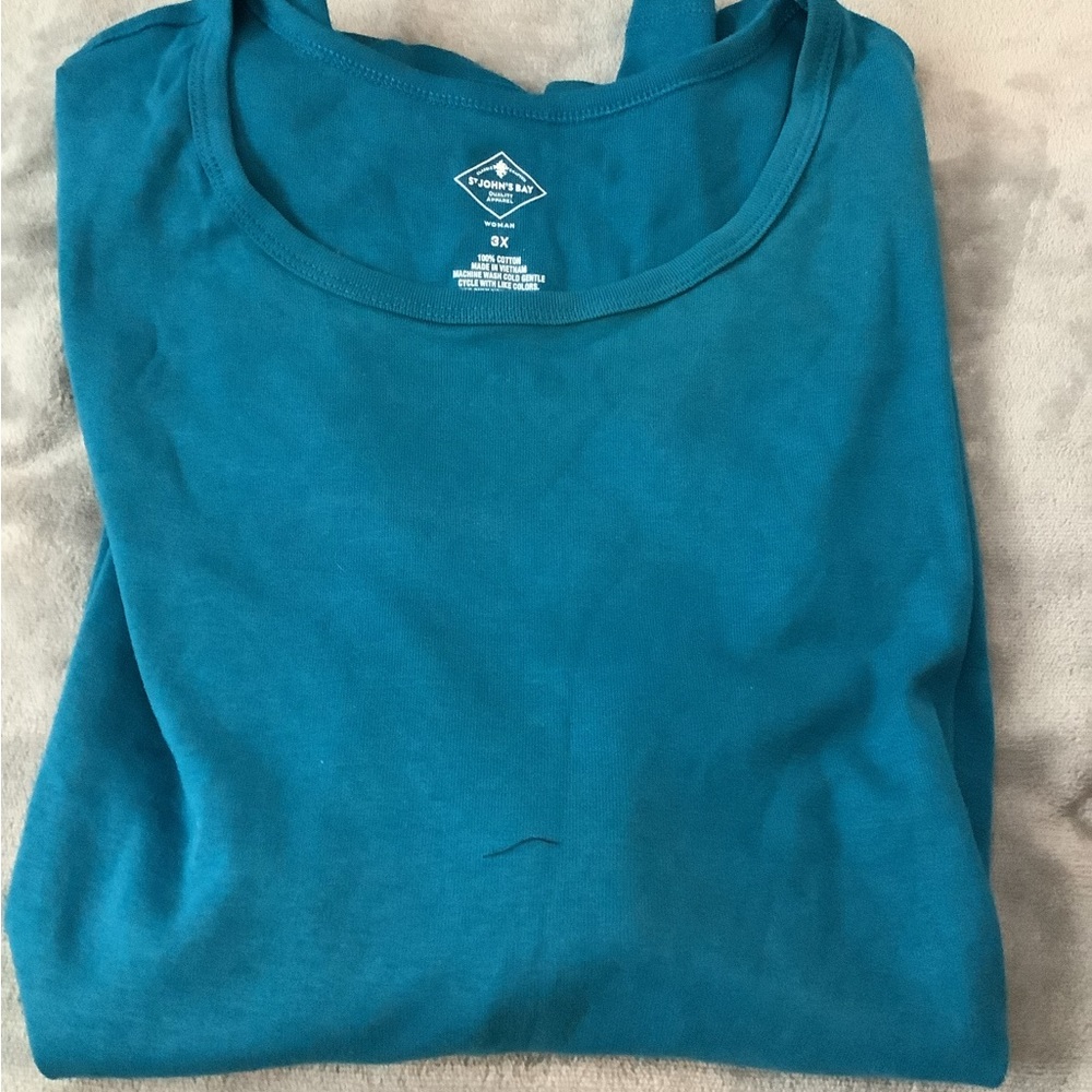 Long sleeve tee NWOT